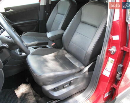 Красный Фольксваген Тигуан, объемом двигателя 2 л и пробегом 80 тыс. км за 21500 $, фото 16 на Automoto.ua