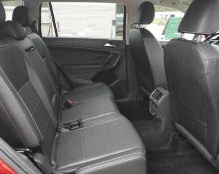 Красный Фольксваген Тигуан, объемом двигателя 2 л и пробегом 97 тыс. км за 13000 $, фото 11 на Automoto.ua