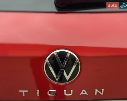 Червоний Фольксваген Тігуан, об'ємом двигуна 1.98 л та пробігом 51 тис. км за 26999 $, фото 36 на Automoto.ua