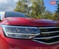 Червоний Фольксваген Тігуан, об'ємом двигуна 1.98 л та пробігом 16 тис. км за 32000 $, фото 4 на Automoto.ua