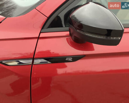 Червоний Фольксваген Тігуан, об'ємом двигуна 1.98 л та пробігом 51 тис. км за 26999 $, фото 34 на Automoto.ua