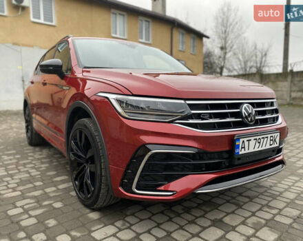 Червоний Фольксваген Тігуан, об'ємом двигуна 1.98 л та пробігом 51 тис. км за 26999 $, фото 16 на Automoto.ua