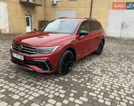 Червоний Фольксваген Тігуан, об'ємом двигуна 1.98 л та пробігом 51 тис. км за 26999 $, фото 18 на Automoto.ua