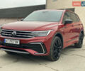 Червоний Фольксваген Тігуан, об'ємом двигуна 1.98 л та пробігом 51 тис. км за 26999 $, фото 2 на Automoto.ua