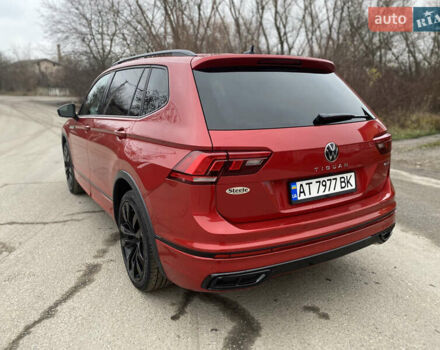 Червоний Фольксваген Тігуан, об'ємом двигуна 1.98 л та пробігом 51 тис. км за 26999 $, фото 20 на Automoto.ua