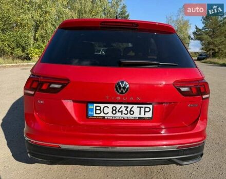 Червоний Фольксваген Тігуан, об'ємом двигуна 1.98 л та пробігом 16 тис. км за 32000 $, фото 3 на Automoto.ua