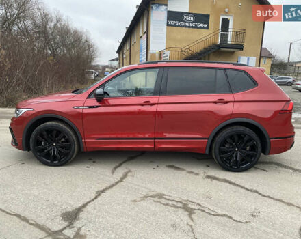 Червоний Фольксваген Тігуан, об'ємом двигуна 1.98 л та пробігом 51 тис. км за 26999 $, фото 58 на Automoto.ua
