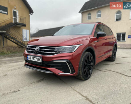 Червоний Фольксваген Тігуан, об'ємом двигуна 1.98 л та пробігом 51 тис. км за 26999 $, фото 12 на Automoto.ua
