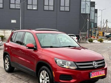 Красный Фольксваген Тигуан, объемом двигателя 2 л и пробегом 198 тыс. км за 8999 $, фото 1 на Automoto.ua