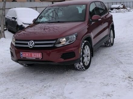 Червоний Фольксваген Тігуан, об'ємом двигуна 2 л та пробігом 157 тис. км за 12500 $, фото 1 на Automoto.ua