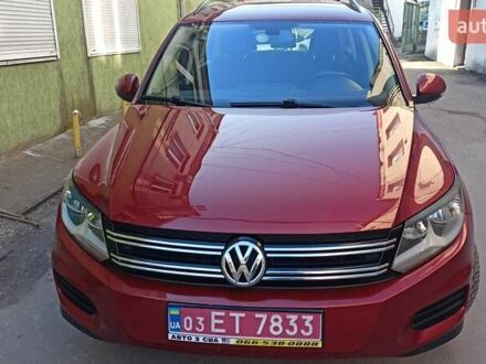 Фольксваген Тигуан 2015 в Дубно на Automoto.ua Красный Фольксваген Тигуан, объемом двигателя 1.98 л и пробегом 307 тыс. км за 11400 $, фото 1 на Automoto.ua