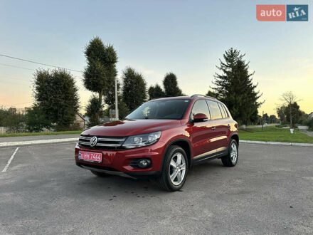 Фольксваген Тигуан 2015 в Радивилове на Automoto.ua Красный Фольксваген Тигуан, объемом двигателя 1.98 л и пробегом 76 тыс. км за 12200 $, фото 1 на Automoto.ua