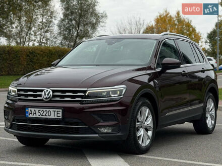 Красный Фольксваген Тигуан, объемом двигателя 1.98 л и пробегом 64 тыс. км за 29000 $, фото 1 на Automoto.ua