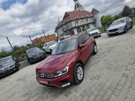 Фольксваген Тигуан 2019 в Ужгороде на Automoto.ua Красный Фольксваген Тигуан, объемом двигателя 2 л и пробегом 35 тыс. км за 17700 $, фото 1 на Automoto.ua