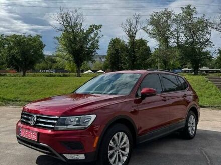 Фольксваген Тигуан 2019 в Кропивницком (Кировограде) на Automoto.ua Красный Фольксваген Тигуан, объемом двигателя 2 л и пробегом 124 тыс. км за 18700 $, фото 1 на Automoto.ua
