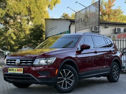 Фольксваген Тігуан 2019 у Миколаєві на Automoto.ua Червоний Фольксваген Тігуан, об'ємом двигуна 2 л та пробігом 99 тис. км за 20800 $, фото 1 на Automoto.ua