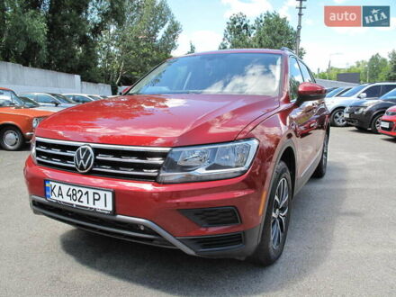 Червоний Фольксваген Тігуан, об'ємом двигуна 2 л та пробігом 80 тис. км за 21500 $, фото 1 на Automoto.ua