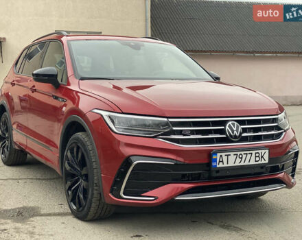 Красный Фольксваген Тигуан, объемом двигателя 1.98 л и пробегом 51 тыс. км за 26999 $, фото 1 на Automoto.ua