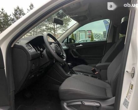 Фольксваген Тигуан, объемом двигателя 0 л и пробегом 37 тыс. км за 22999 $, фото 24 на Automoto.ua