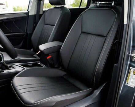 Фольксваген Тигуан, объемом двигателя 2 л и пробегом 1 тыс. км за 37000 $, фото 11 на Automoto.ua