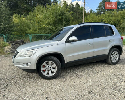 Фольксваген Тигуан, объемом двигателя 2 л и пробегом 262 тыс. км за 9800 $, фото 1 на Automoto.ua