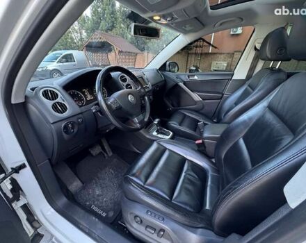 Фольксваген Тігуан, об'ємом двигуна 2 л та пробігом 254 тис. км за 10800 $, фото 1 на Automoto.ua