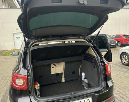 Фольксваген Тигуан, объемом двигателя 2 л и пробегом 242 тыс. км за 8000 $, фото 9 на Automoto.ua