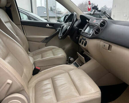 Фольксваген Тигуан, объемом двигателя 2 л и пробегом 242 тыс. км за 8000 $, фото 15 на Automoto.ua