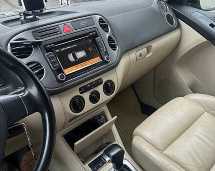 Фольксваген Тигуан, объемом двигателя 2 л и пробегом 242 тыс. км за 8000 $, фото 26 на Automoto.ua