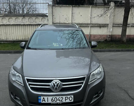 Фольксваген Тігуан, об'ємом двигуна 2 л та пробігом 230 тис. км за 9500 $, фото 1 на Automoto.ua