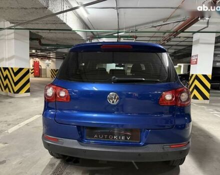 Фольксваген Тигуан, объемом двигателя 2 л и пробегом 252 тыс. км за 8700 $, фото 9 на Automoto.ua