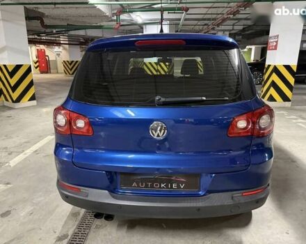 Фольксваген Тигуан, объемом двигателя 2 л и пробегом 252 тыс. км за 8900 $, фото 8 на Automoto.ua
