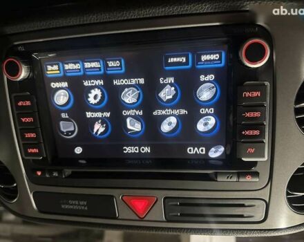 Фольксваген Тігуан, об'ємом двигуна 2 л та пробігом 252 тис. км за 9200 $, фото 26 на Automoto.ua