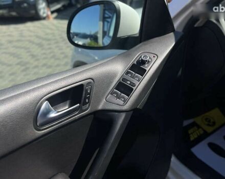 Фольксваген Тигуан, объемом двигателя 2 л и пробегом 221 тыс. км за 12800 $, фото 17 на Automoto.ua