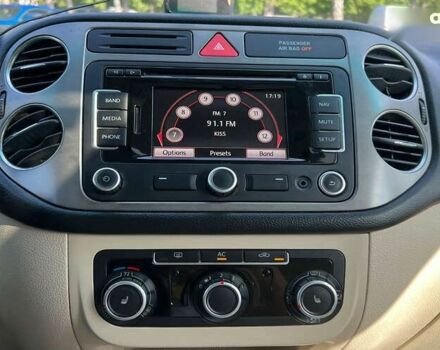 Фольксваген Тигуан, объемом двигателя 2 л и пробегом 145 тыс. км за 12500 $, фото 14 на Automoto.ua