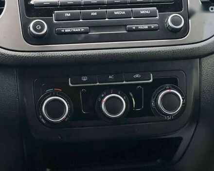 Фольксваген Тигуан, объемом двигателя 2 л и пробегом 278 тыс. км за 10000 $, фото 15 на Automoto.ua