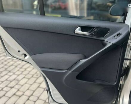 Фольксваген Тигуан, объемом двигателя 2 л и пробегом 278 тыс. км за 10000 $, фото 17 на Automoto.ua