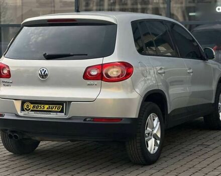 Фольксваген Тигуан, объемом двигателя 2 л и пробегом 278 тыс. км за 10000 $, фото 5 на Automoto.ua