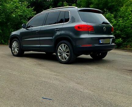 Фольксваген Тігуан, об'ємом двигуна 2 л та пробігом 205 тис. км за 12700 $, фото 4 на Automoto.ua