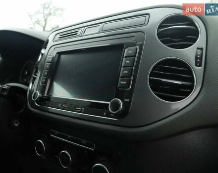 Фольксваген Тігуан, об'ємом двигуна 2 л та пробігом 180 тис. км за 10800 $, фото 15 на Automoto.ua