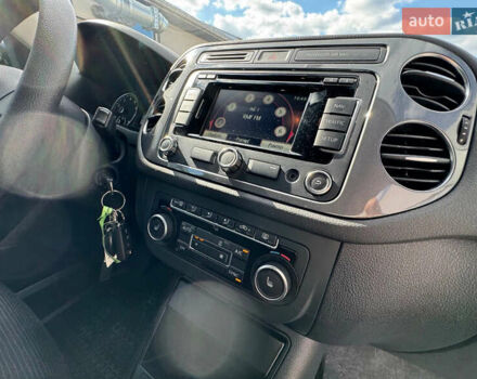 Фольксваген Тигуан, объемом двигателя 1.39 л и пробегом 76 тыс. км за 4285 $, фото 7 на Automoto.ua