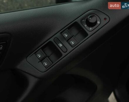 Фольксваген Тігуан, об'ємом двигуна 2 л та пробігом 180 тис. км за 10800 $, фото 8 на Automoto.ua