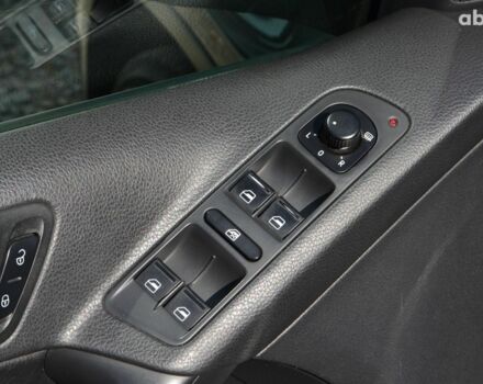 Фольксваген Тігуан, об'ємом двигуна 2 л та пробігом 130 тис. км за 11000 $, фото 16 на Automoto.ua