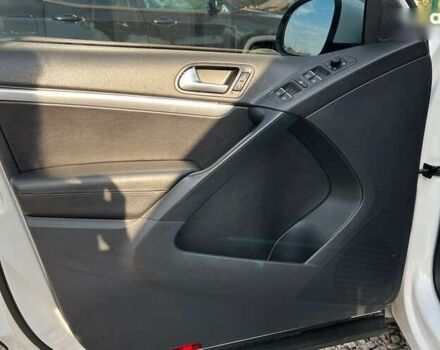 Фольксваген Тігуан, об'ємом двигуна 1.4 л та пробігом 270 тис. км за 13999 $, фото 26 на Automoto.ua