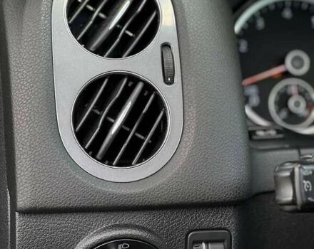 Фольксваген Тігуан, об'ємом двигуна 2 л та пробігом 157 тис. км за 13990 $, фото 25 на Automoto.ua
