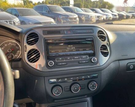 Фольксваген Тігуан, об'ємом двигуна 2 л та пробігом 252 тис. км за 10300 $, фото 13 на Automoto.ua