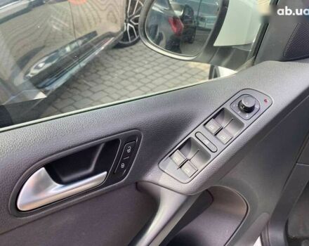 Фольксваген Тігуан, об'ємом двигуна 2 л та пробігом 201 тис. км за 10300 $, фото 10 на Automoto.ua