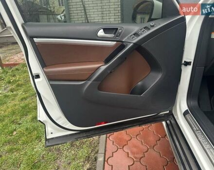 Фольксваген Тігуан, об'ємом двигуна 1.97 л та пробігом 232 тис. км за 15999 $, фото 13 на Automoto.ua