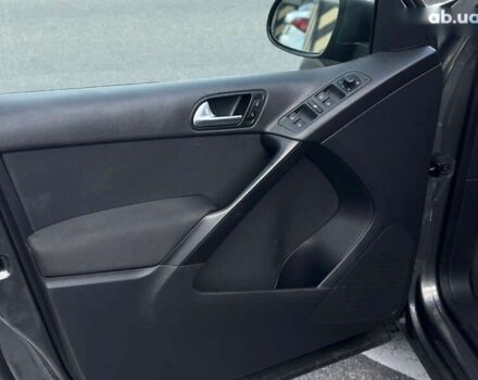 Фольксваген Тигуан, объемом двигателя 2 л и пробегом 263 тыс. км за 9500 $, фото 28 на Automoto.ua