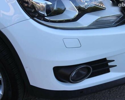 Фольксваген Тигуан, объемом двигателя 2 л и пробегом 163 тыс. км за 18599 $, фото 17 на Automoto.ua